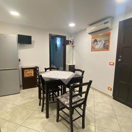 Casa Emely Apartment Чефалу Екстериор снимка