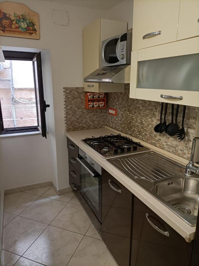 Casa Emely Apartment Чефалу Екстериор снимка